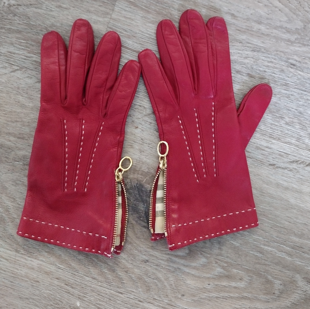 Burberry Cherry Red Gloves , Size 7